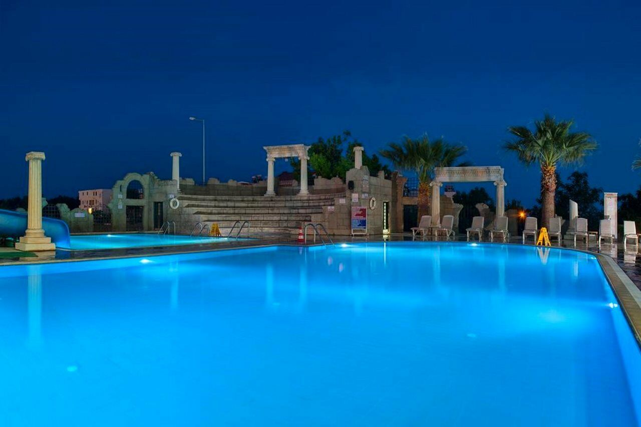 Esra Family Suite Hotel Altınkum Exteriör bild